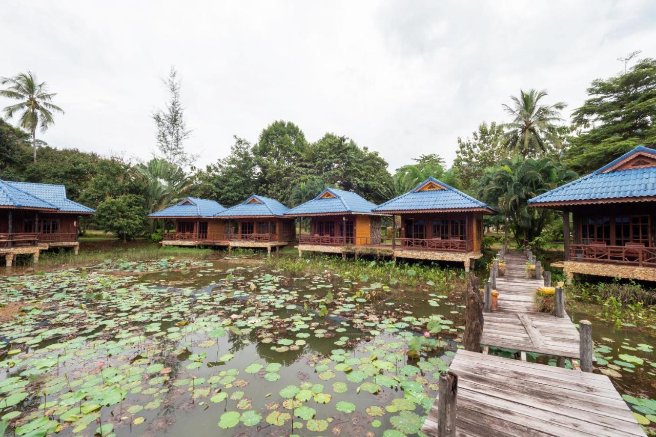 Oyo 75336 Blue Resort & Spa Koh Chang Dış mekan fotoğraf